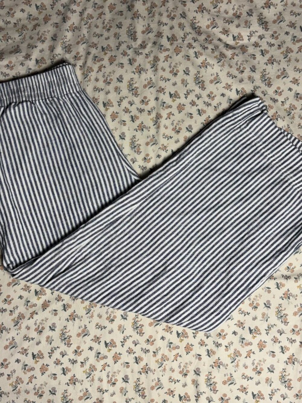Old Navy Blue and White Striped Linen Pants Elastic Waist Pockets Womens Large - Picture 3 of 7